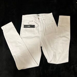Fashion Nova Women's Crisp White Skinny Jeans